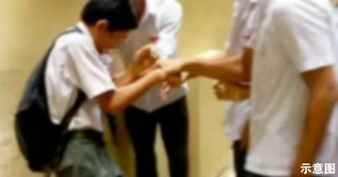 13歲中學生遭校園霸凌　牙齒被摔斷全身傷