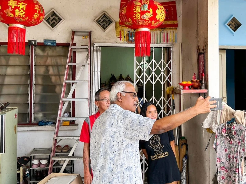 華女申請10年拿不到公民權　查爾斯：將助對方把案件帶上法庭