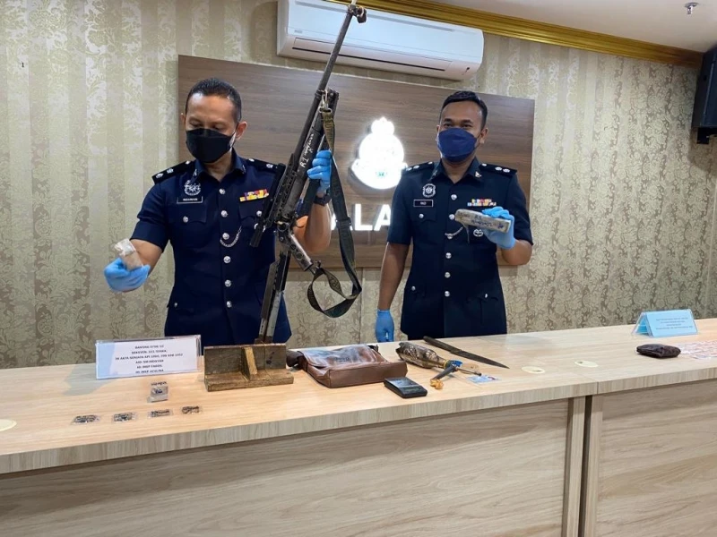 警調查男子家庭糾紛意外起獲大麻、長槍和利器　嫌犯或被判死刑