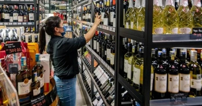 禁止協助他人飲酒活動 宗教司促政府禁穆斯林員工售酒