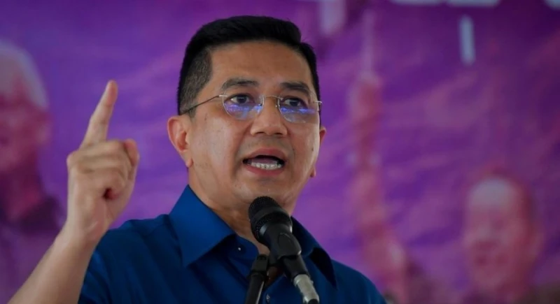 向土團黨表忠心 阿茲敏:續與黨同在