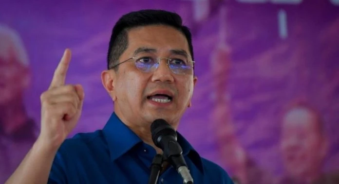 向土團黨表忠心 阿茲敏:續與黨同在