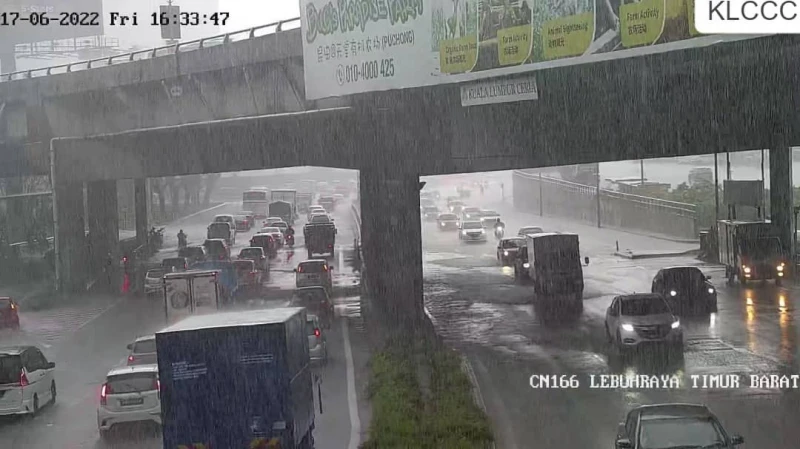 午後豪雨加上RFID失靈夾攻　多條大道湧現車龍或交通緩慢