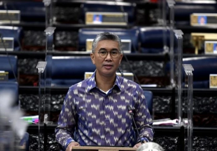 財長:年底呈財政責任法案