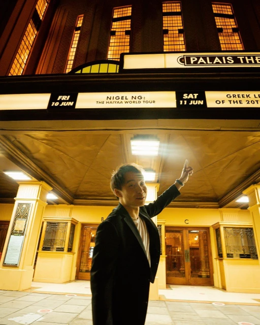 「Uncle Roger」返馬辦脫口秀 直呼：不會忘記大馬精神！