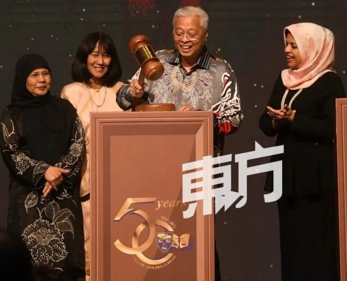 尊重三權分立原則　首相誓護司法和立法機構