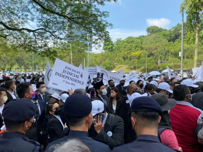 「正義之行」遭警阻  馬律師公會呈備忘錄取消遊行