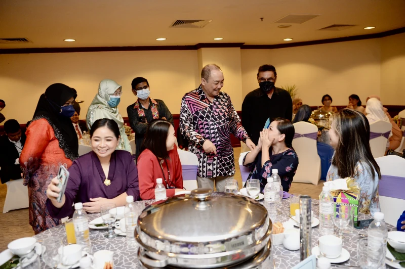 首長宴請醫務員 感謝齊心協力抗疫