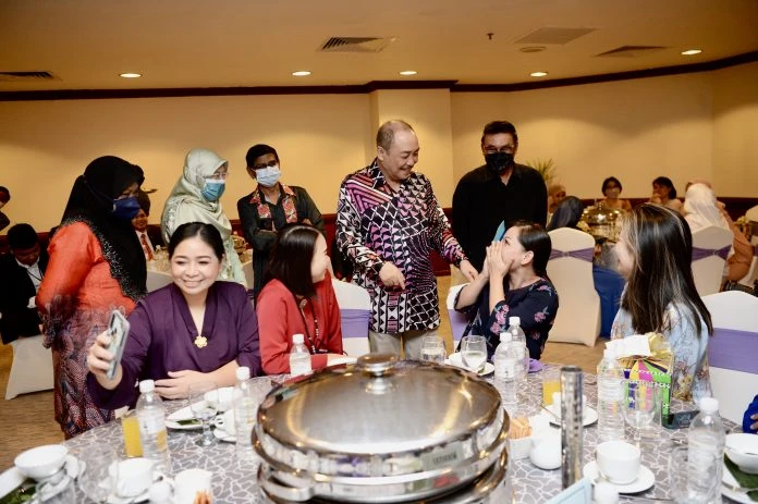 首長宴請醫務員 感謝齊心協力抗疫