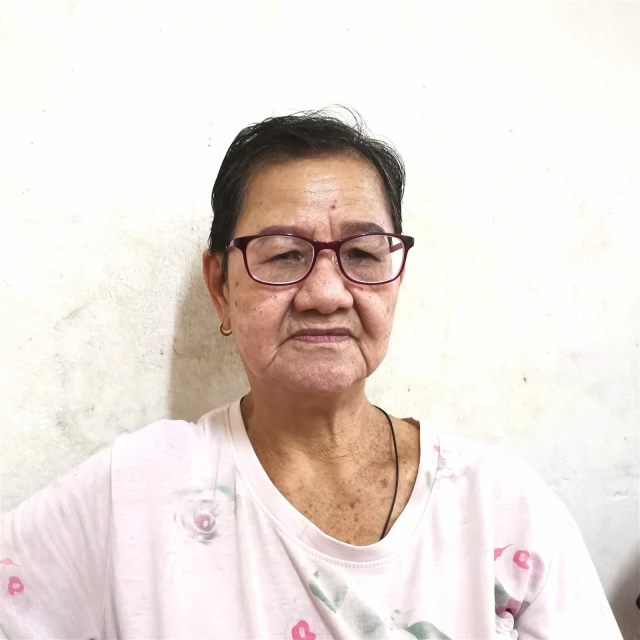 微薄收入獨力撫養兩孫女　阿婆憂心年邁難再顧