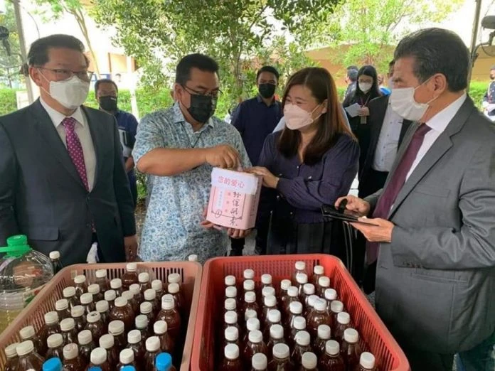 甲培風中學校慶義賣恢復實體 受華社及朝野政黨支持