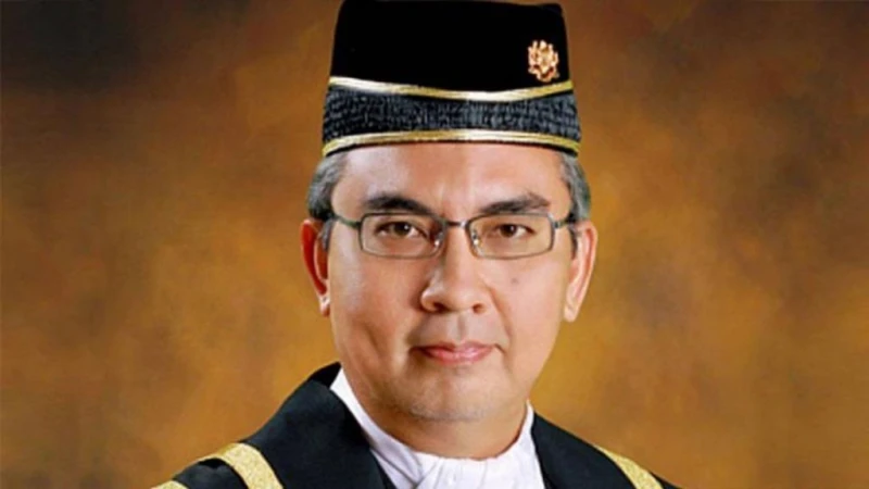 稱主審法官具利益衝突  納吉申請重審SRC案