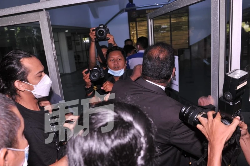 搖籃基金CEO命案　被告抵法庭時爆混亂