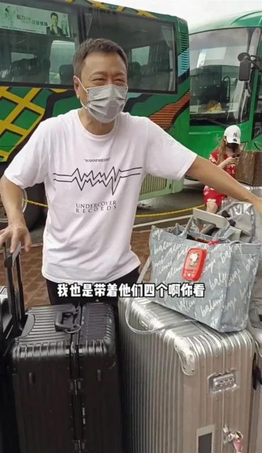 身邊沒助理樣樣靠自己　58歲黎耀祥北上開工一臉倦容