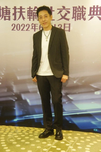 婚後不生育28年依然恩愛　「美魔男」呂頌賢謙卑感謝網民讚美