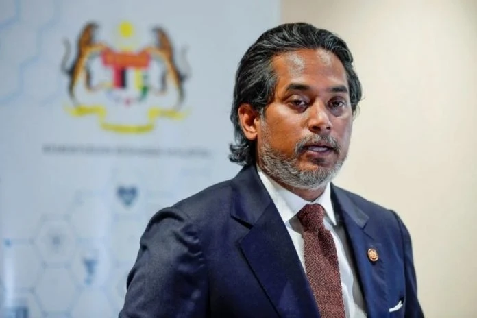 凱里撤回涉誹謗安華上訴案 「玩後面」誹謗案終告落幕