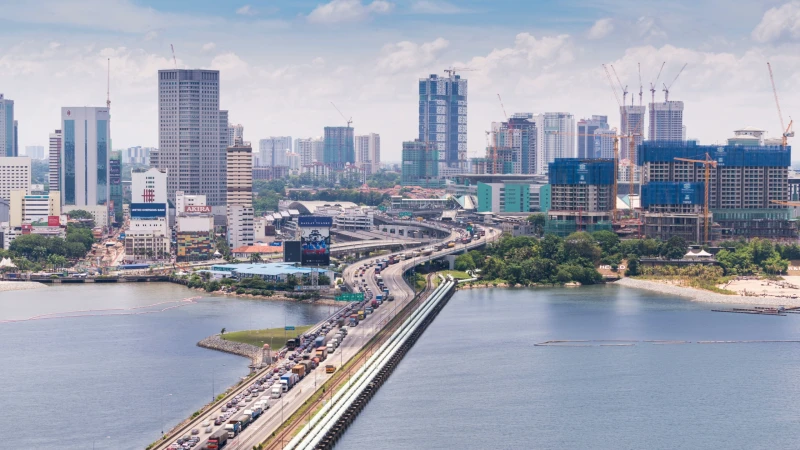 柔佛工作日改4天半  公正黨：嚇跑外資！