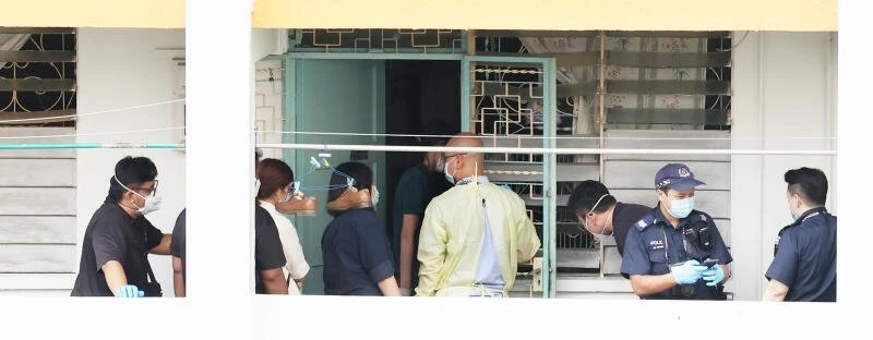 愛兒命喪家中　老母伴兒屍一周