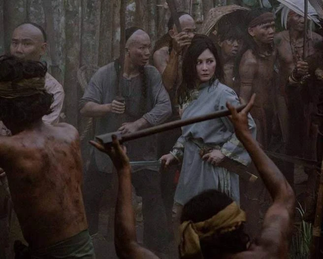 喪母后首度出面　何超儀電影荷蘭獲獎獻媽媽藍瓊纓