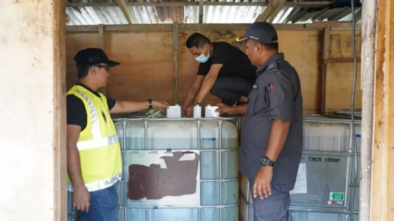 再揭發大量囤柴油活動 森貿消局起獲4500公升柴油