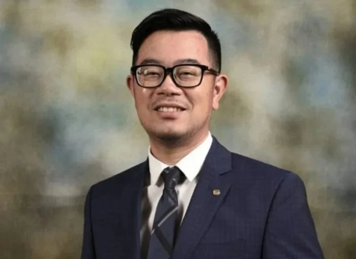 王鴻俊坦承民興黨疏遠火箭　無法接受簽備忘錄「背叛」