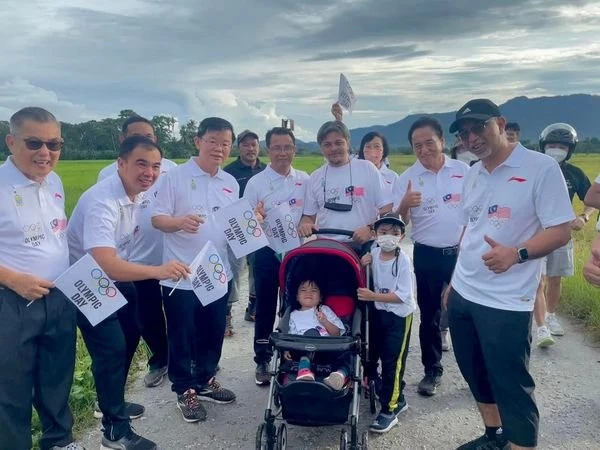 大雨無阻千人開啟奧林匹克稻田歡樂行　曹觀友：辦系列活動挖掘人才