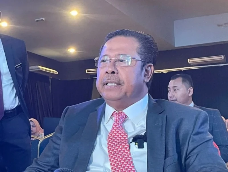 諾嘉茲蘭批評首相　阿都拉曼莫哈末：諾嘉茲蘭是「累贅」