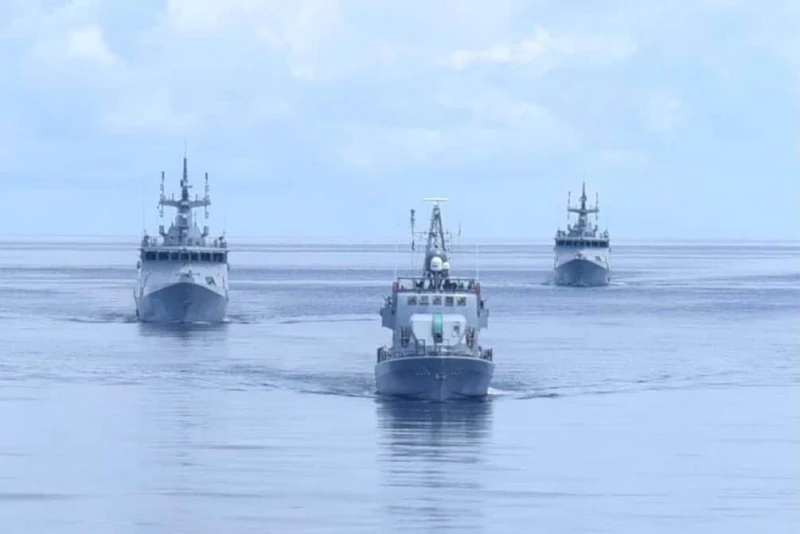 大馬海軍東艦隊 南中國海展開「婆羅洲作戰演習」