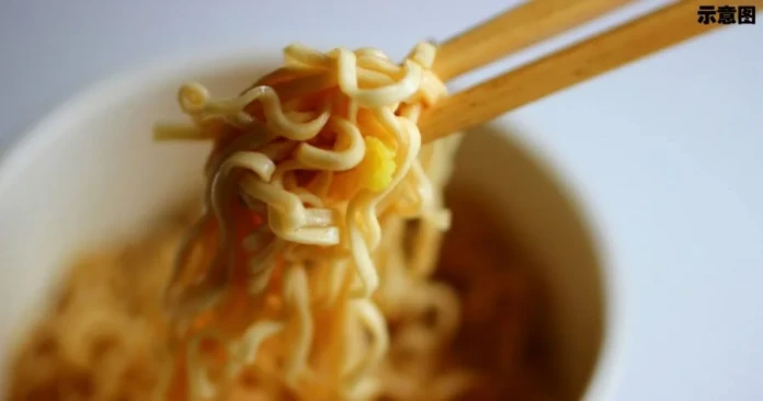 穆斯林捐血活動後收到禮袋    被指內含豬肉碎快熟面