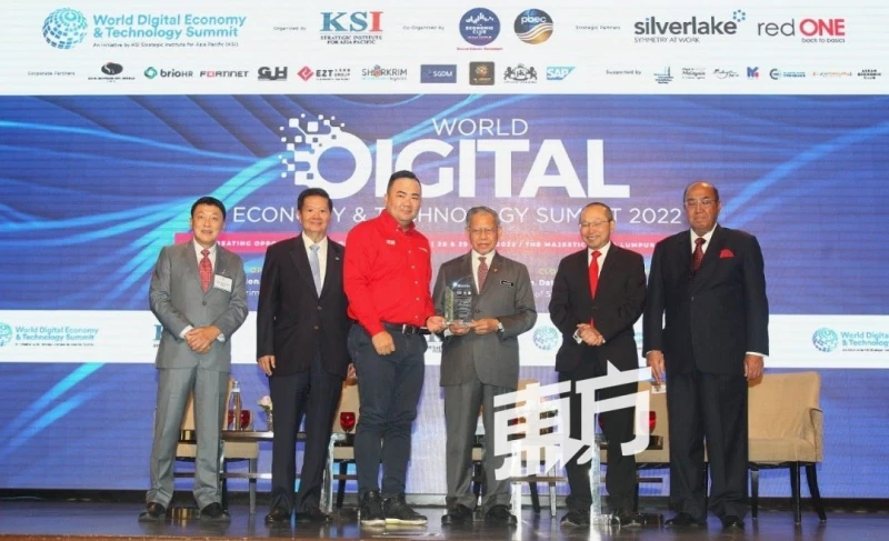 S&#038;P上修大馬評級展望至「穩定」　慕斯達法：經濟續增長的施政認可