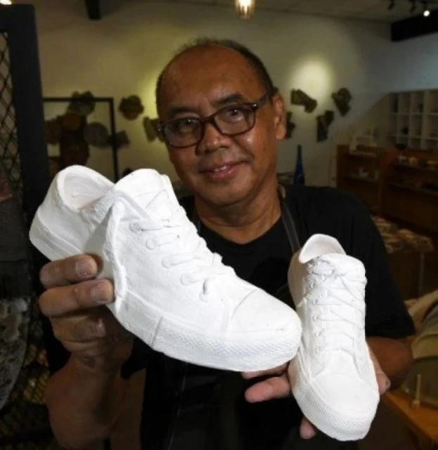 一雙白鞋RM15000? 大馬男用一年研究製作
