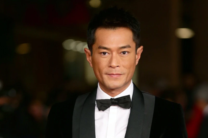 佩服古天樂日寫中英兩篇文章　唐寧：是要多堅持才能做到