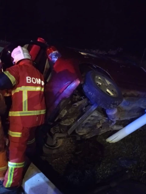 羅里汽車相撞　3印裔男女魂斷公路