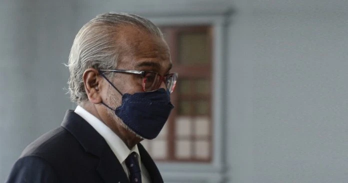 高庭准沙菲宜取回護照　飛往義大利為女兒轉學