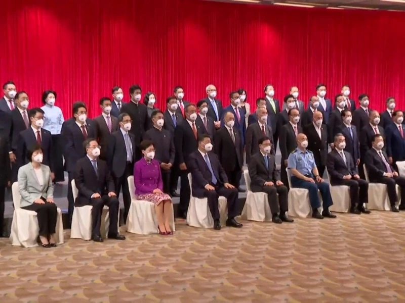 習近平讚揚林鄭月娥　推動香港實現「由亂入治」