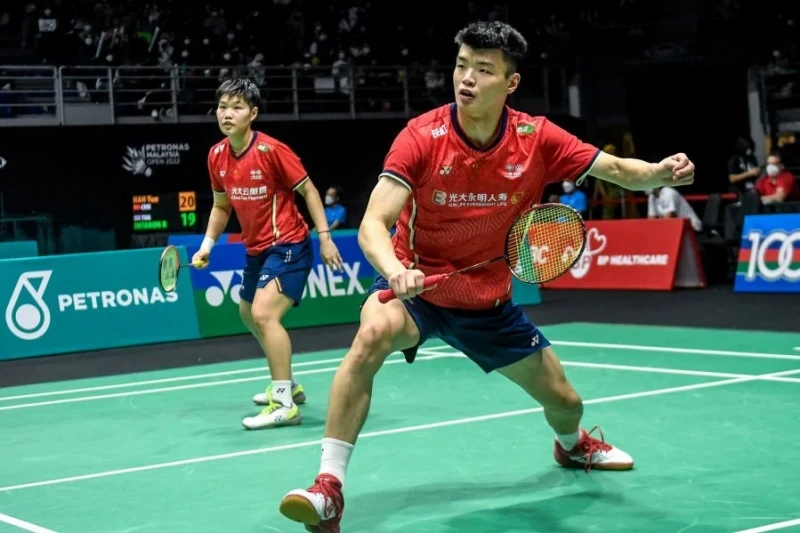 雅思組合驚險闖半決賽　黃鴨4強戰泰國世界冠軍