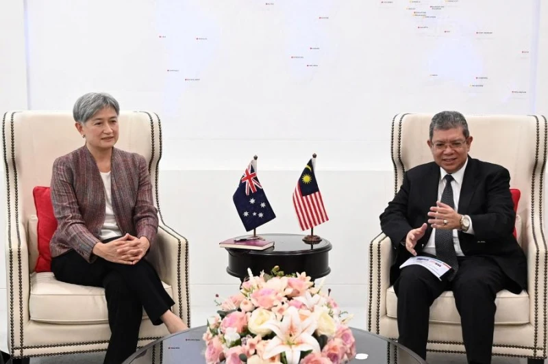 澳洲外長黃英賢訪馬引旋風　「移民活招牌」施展澳洲外交軟實力？