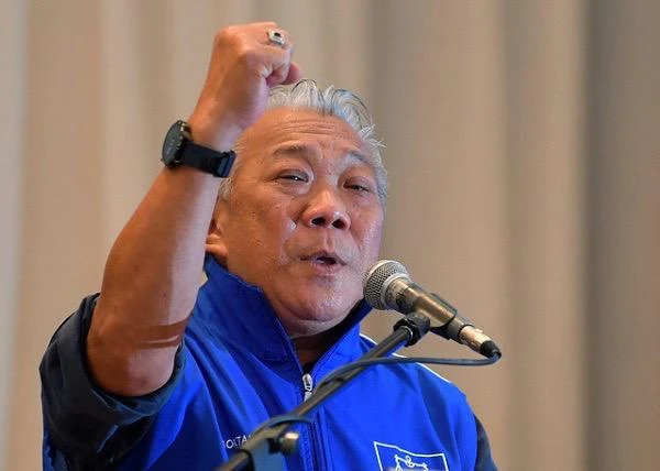 邦莫達炮轟麥西慕 「夠了,不要玩火”