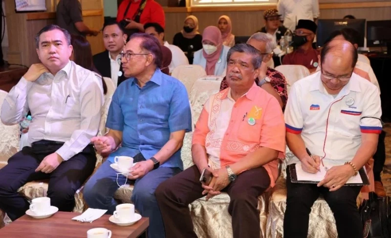 政府不設副首相、部門不協調 陸兆福批如何執行重要決策