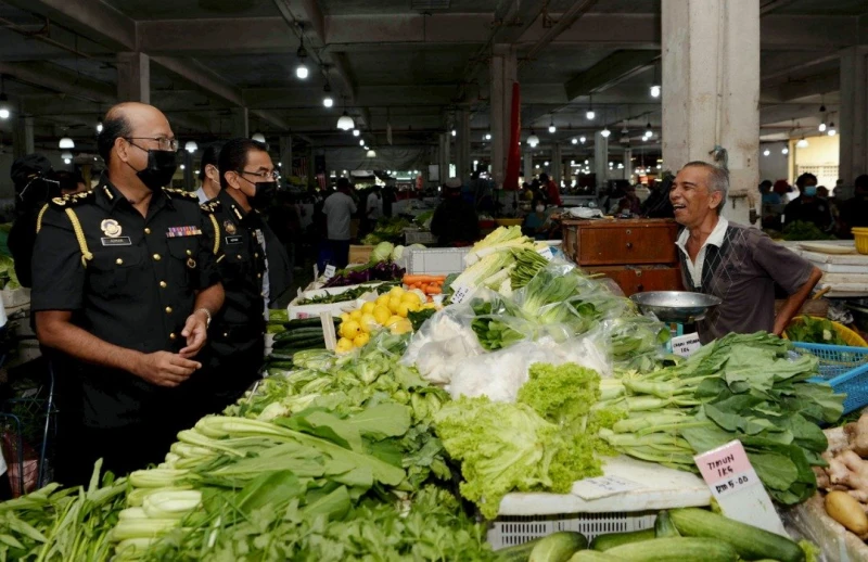 市面上找不到一公斤塑袋食油？　貿消部解釋：廠商正忙於包裝分配