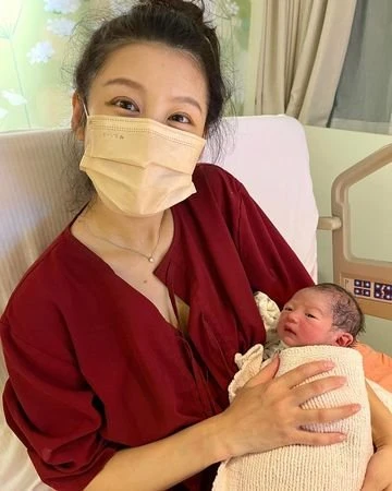 趙孟姿生下第2胎　許孟哲報喜：只花14分鐘