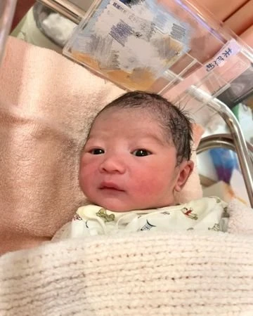 趙孟姿生下第2胎　許孟哲報喜：只花14分鐘