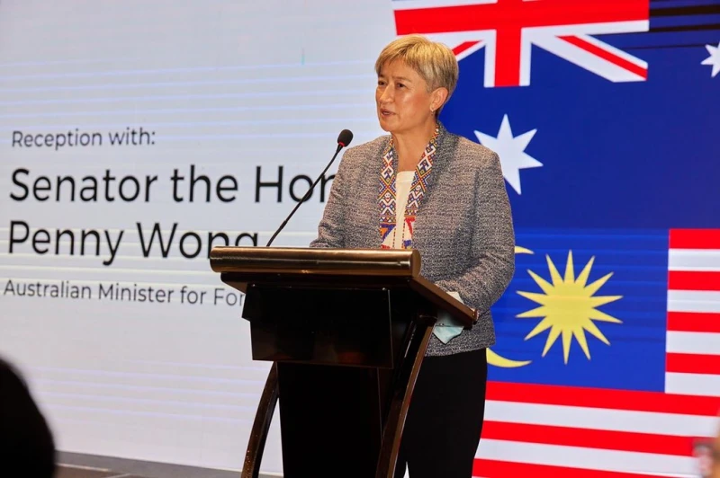 黃英賢任澳外長  馬哈迪：為她生於大馬感到自豪