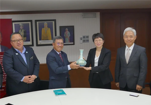 黃世芳拜會佐津與傑菲里 願推進中沙合作互利共贏