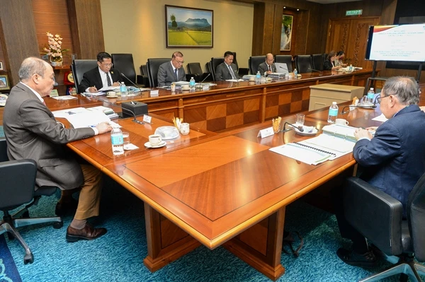 首長：確保沙利益獲保障 勒令重審表現不佳官聯公司