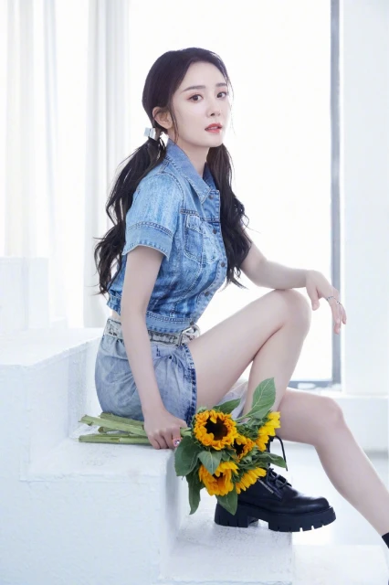 【85後花旦大戰】楊冪力壓Angelababy　村姑趙麗穎贏收視