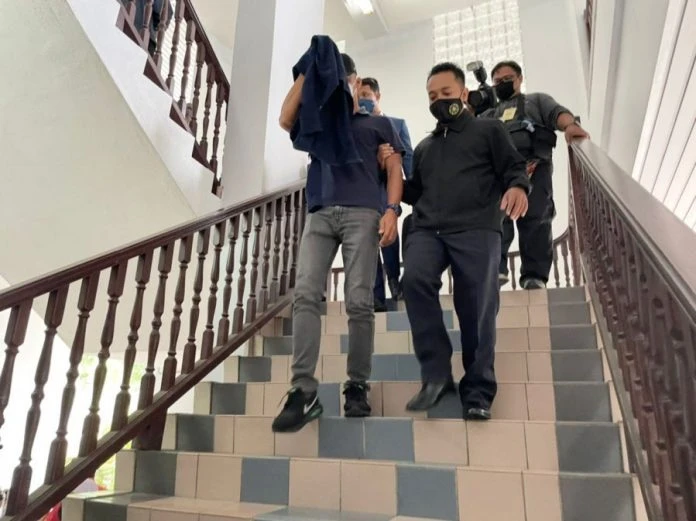 長期向運輸公司索賄　陸交局官員否認12罪