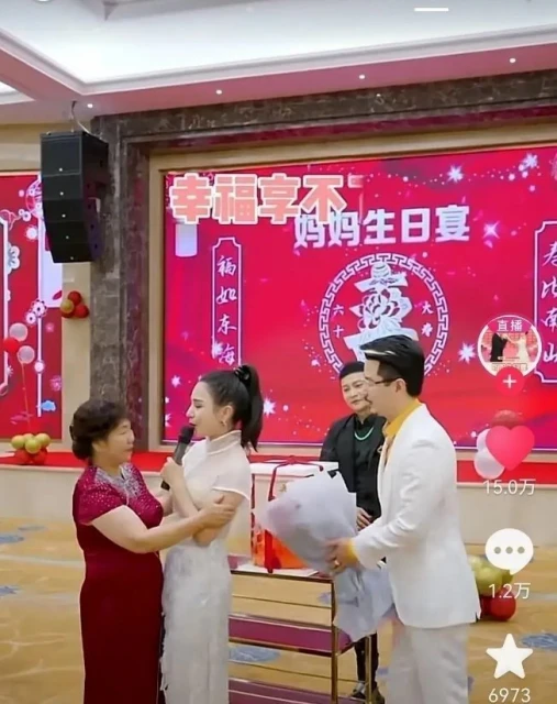 陳志朋現身網紅生日宴「幫推蛋糕」　網嘆：怎麼混成這樣