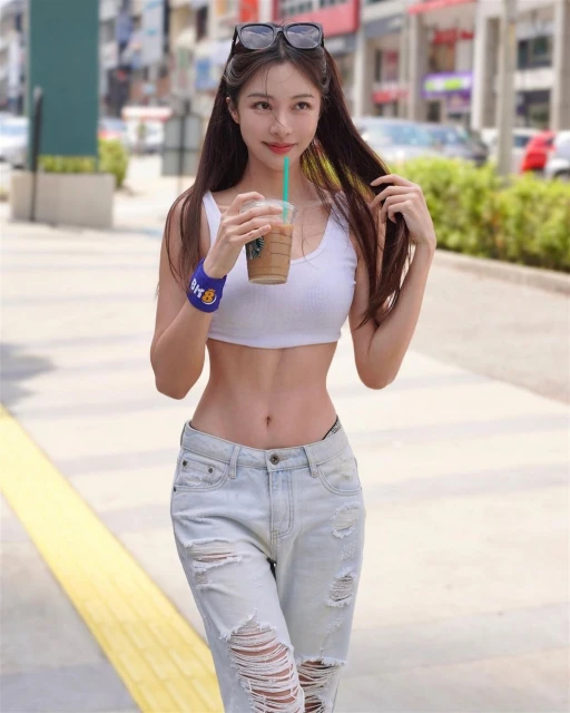 李元玲自虐式健身　硬舉驚現「瘀血青筋手」