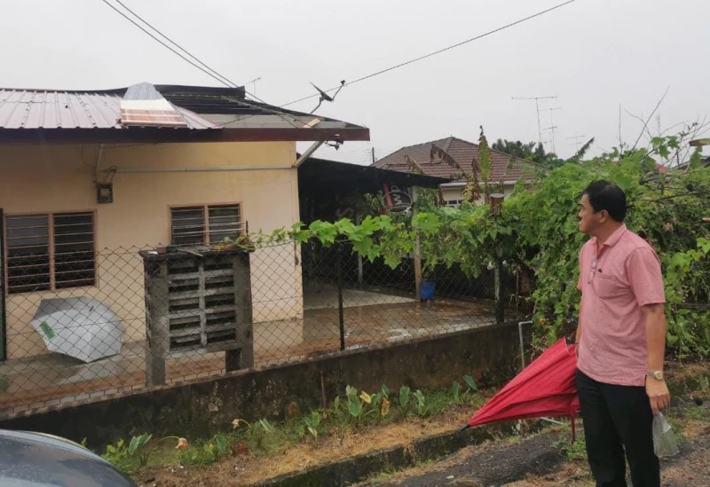 彼咯遭遇風災　10戶屋頂掀飛